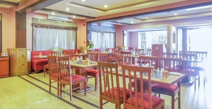 Aj International Hotel Bangalore Bagian luar foto