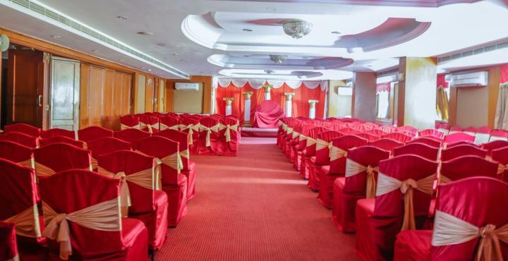 Aj International Hotel Bangalore Bagian luar foto