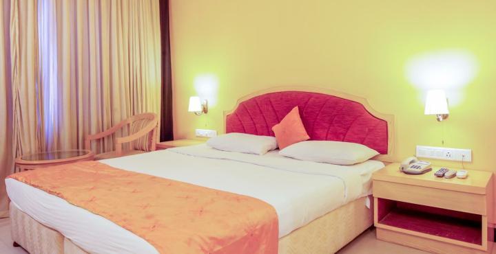 Aj International Hotel Bangalore Bagian luar foto