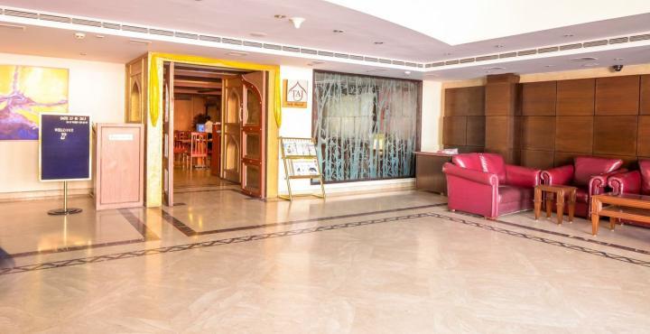 Aj International Hotel Bangalore Bagian luar foto
