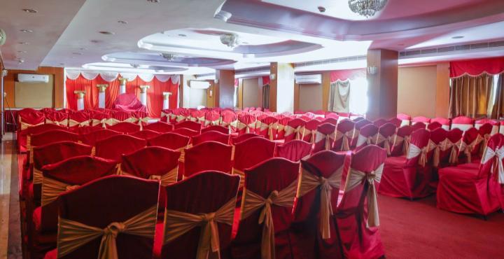 Aj International Hotel Bangalore Bagian luar foto